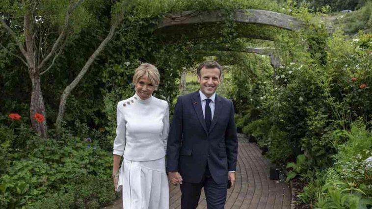 Brigitte et Emmanuel Macron : cette piscine hors de prix au Fort de Brégançon continue à faire polémique !