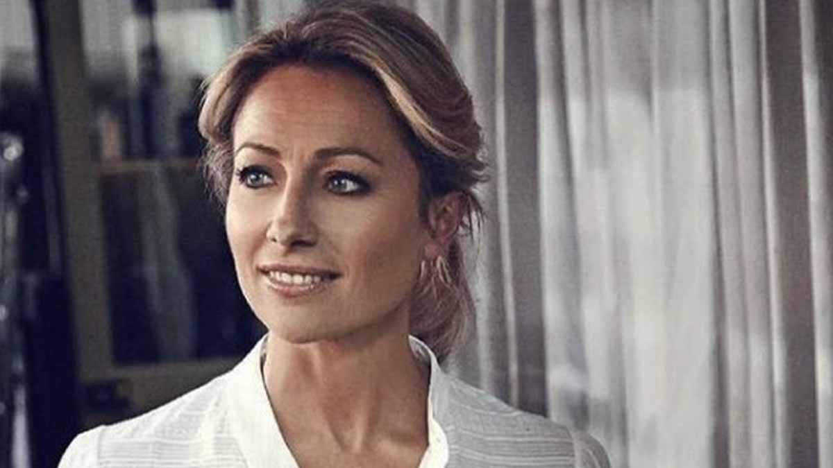 Anne-Sophie Lapix : Les jambes de la star du JT d e 20H font polémique !